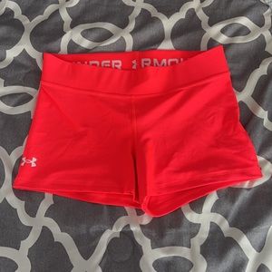 Under armour spandex shorts | size medium